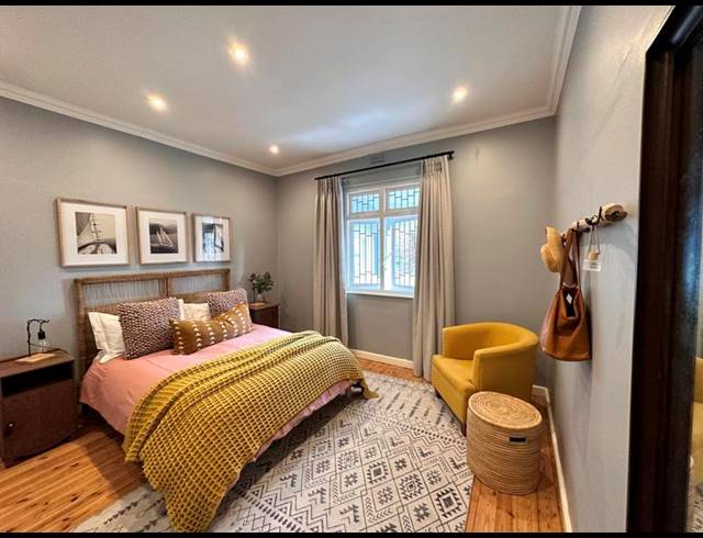 3 BEDROOM PROPERTY TO RENT IN MUIZENBERG